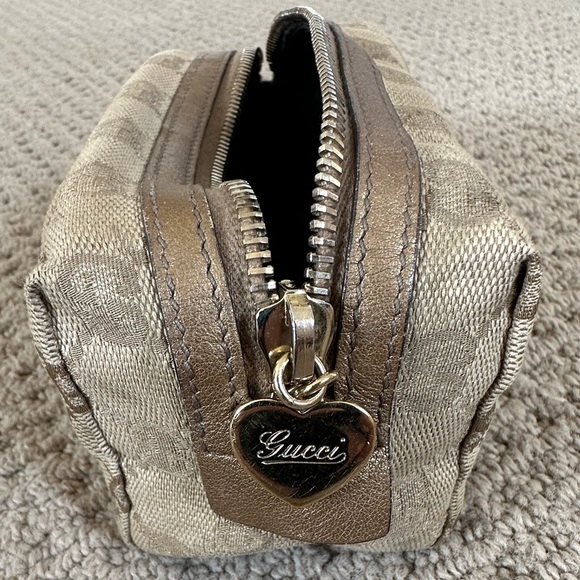 Authentic Y2K Vintage Gucci Brown Logo & Heart Gold Charm Zippered Makeup Bag - Picture 3 of 17